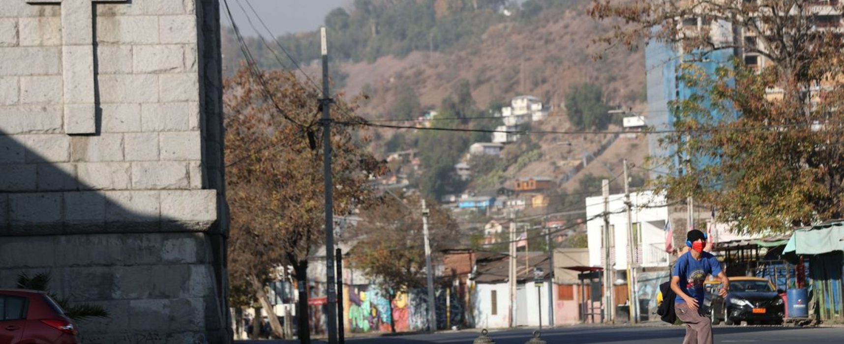 Chile chega a 1 milhão de casos de covid-19 e fecha fronteiras