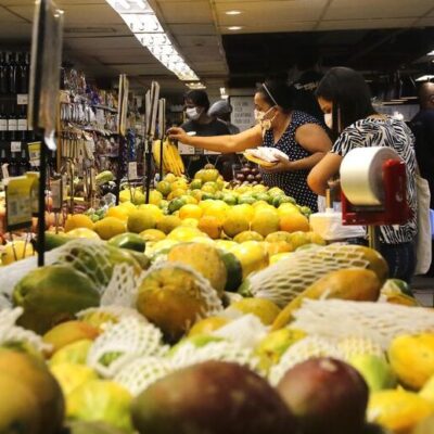 CNC: Intenção de Consumo das Famílias volta a cair em abril