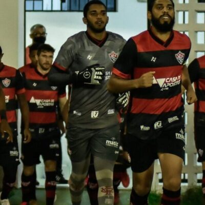 Em busca do G-4, Vitória recebe o lanterna Doce Mel pelo Baianão