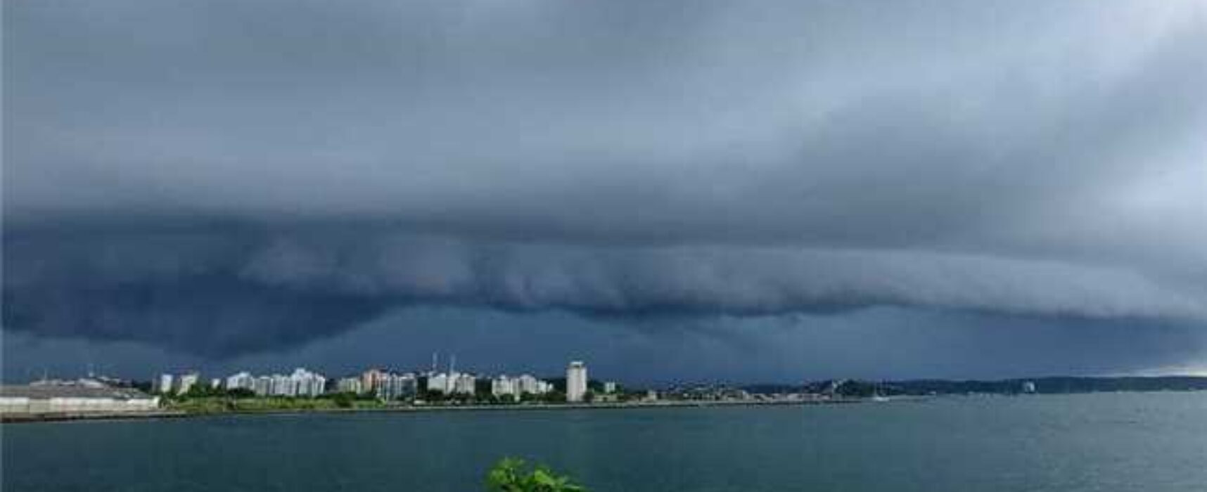Ilhéus: Defesa civil alerta para alto volume de chuvas até quinta-feira