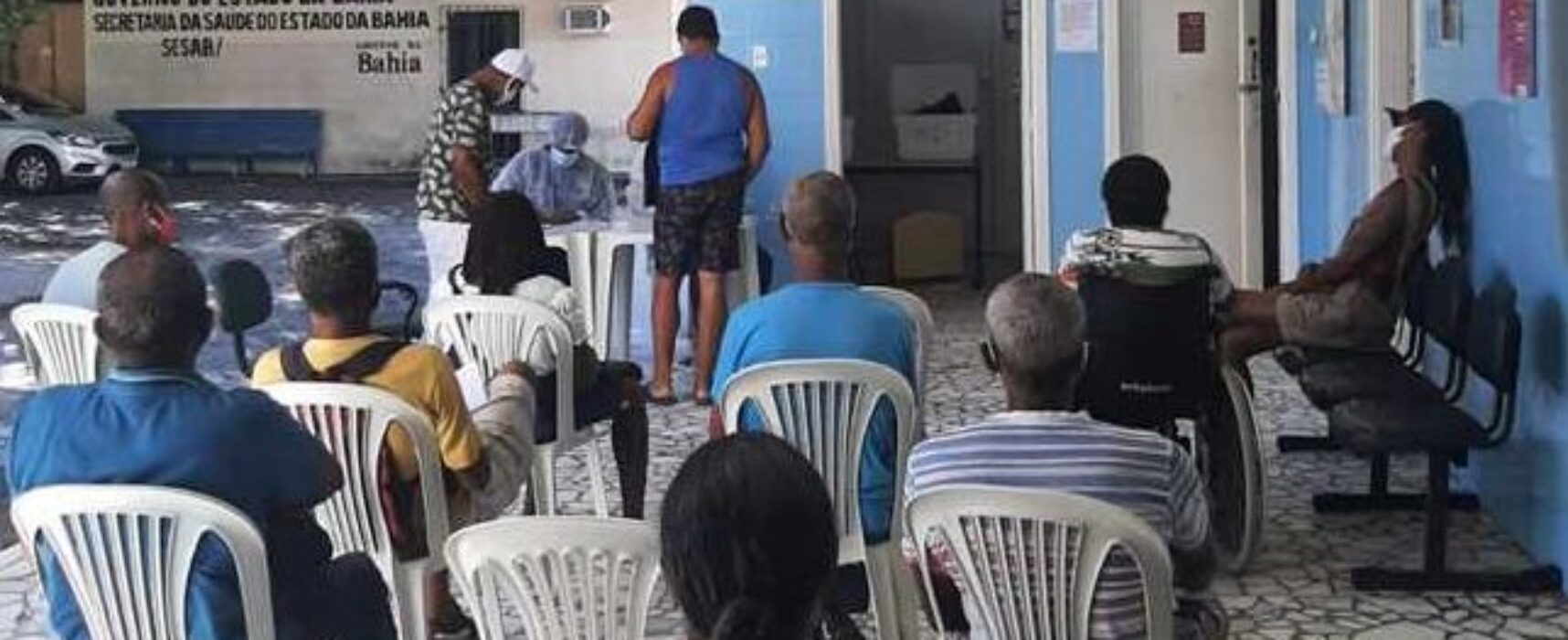 Ilhéus inicia vacinação contra a Covid-19 para portadores de HIV