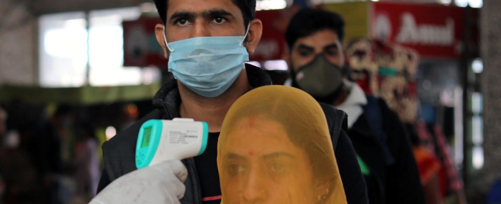 Índia supera 18 milhões de infecções por covid-19