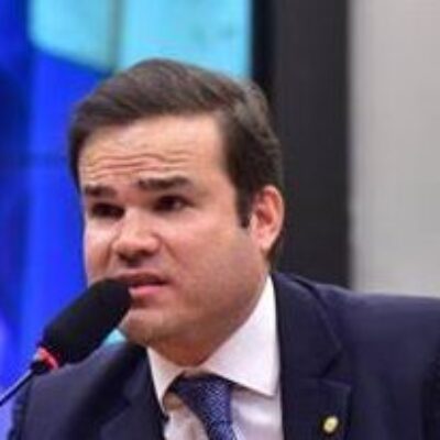 ACM Neto diz que Cacá Leão era o candidato dos sonhos ao Senado, mesmo tendo sido líder de Bolsonaro