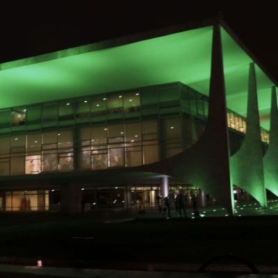 Projeto do governo quer retomar programas de auxílio a empresas