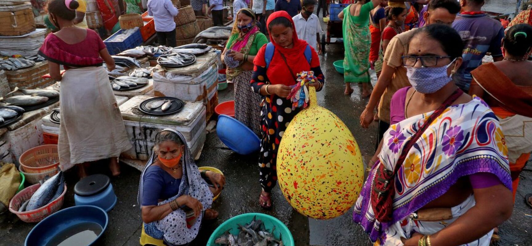 Sistema de saúde da Índia entra em colapso sob covid-19