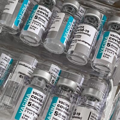 Bahia receberá mais de 300 mil doses de vacina contra a Covid-19