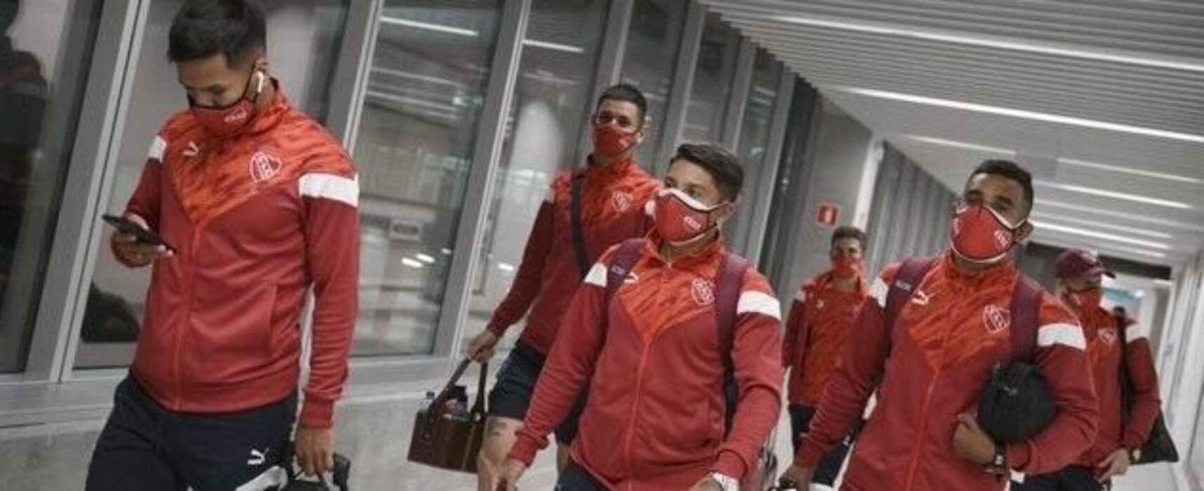 Atletas do Independiente testam positivo para Covid-19 e partida contra o Bahia é adiada