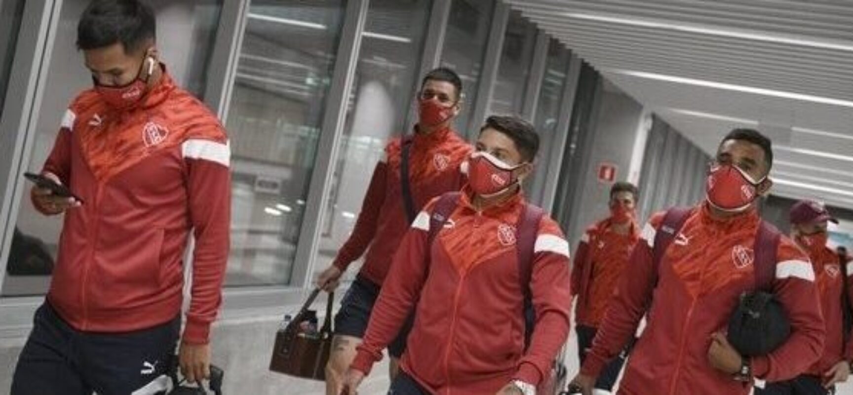 Atletas do Independiente testam positivo para Covid-19 e partida contra o Bahia é adiada