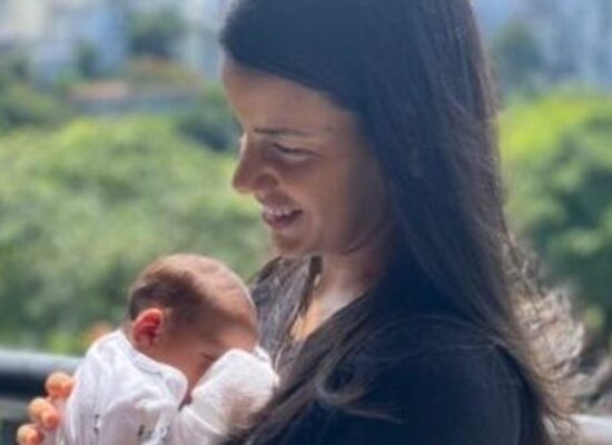Bahia registra 1º bebê nascido com anticorpos contra Covid-19, após mãe ser vacinada durante gestação