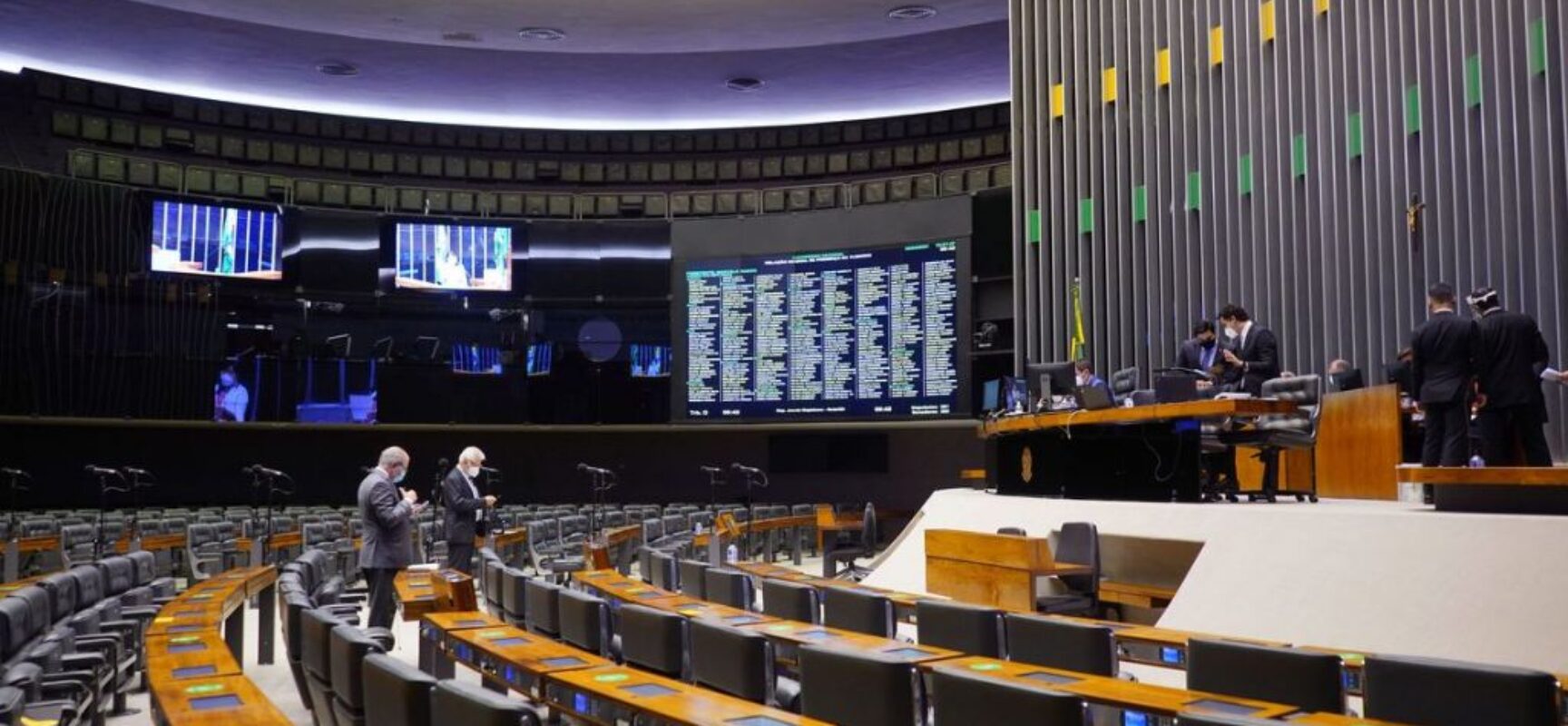 Câmara aprova MP do novo salário mínimo de R$ 1.100