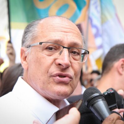 Geraldo Alckmin se desfilia do PSDB e reforça especulações sobre ser vice de Lula