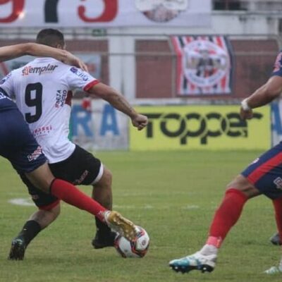 Em jogo de tirar o fôlego, Atlético e Bahia de Feira empatam com gols nos acréscimos