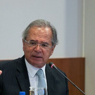 Guedes: auxílio emergencial pode ser renovado se pandemia continuar