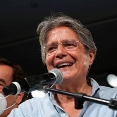Guillermo Lasso assume presidência do Equador