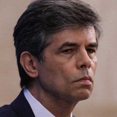 Insistência no uso da cloroquina provocou pedido de demissão, diz Teich em CPI