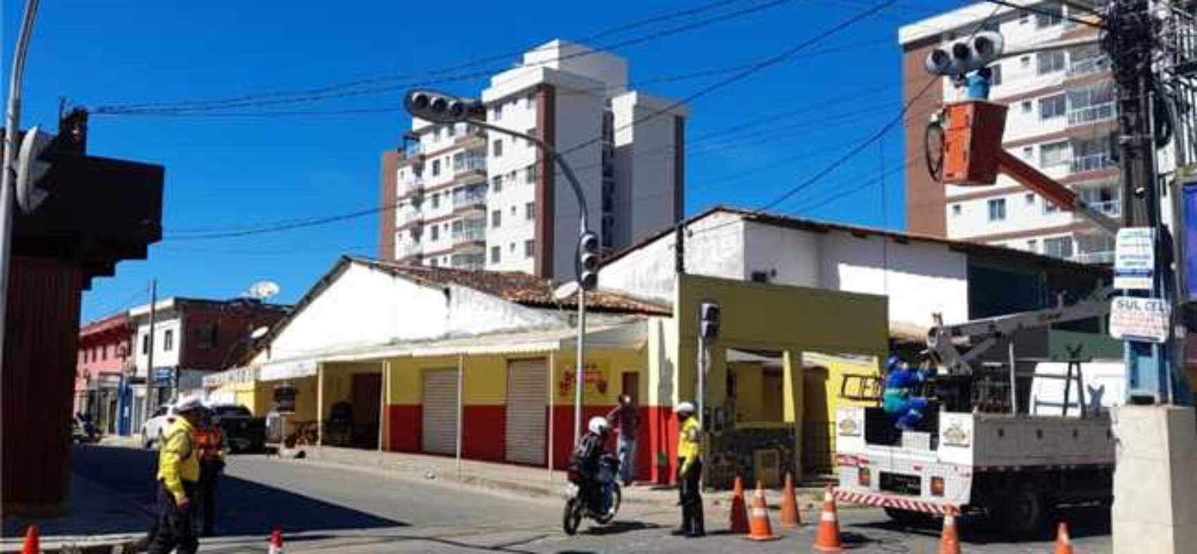 Maio Amarelo: Prefeitura realiza manutenção dos semáforos e contribui para a segurança no trânsito