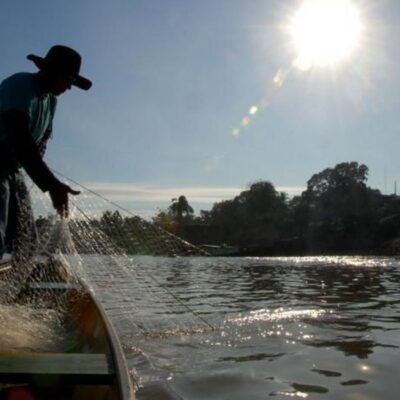 Mais de 30 mil pescadores artesanais estão com registros cancelados