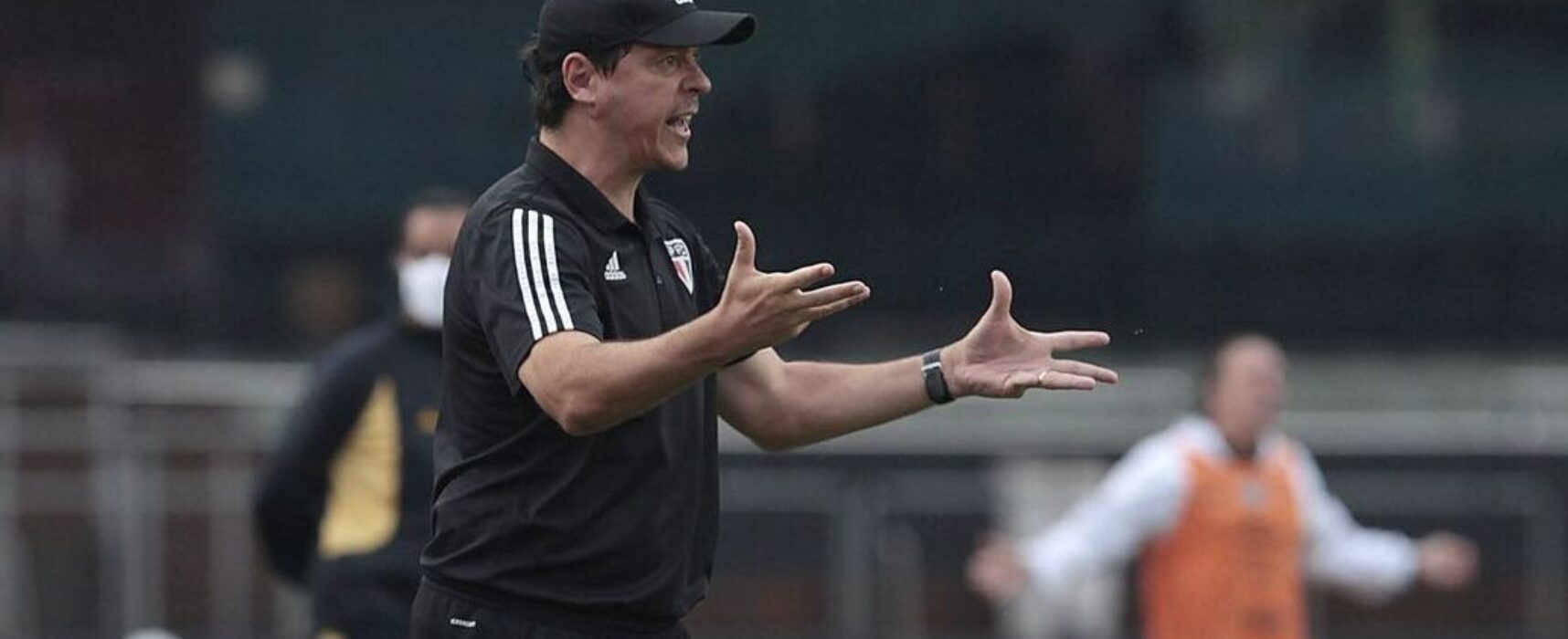 Novo técnico do Santos, Diniz estreará contra Boca Juniors na terça