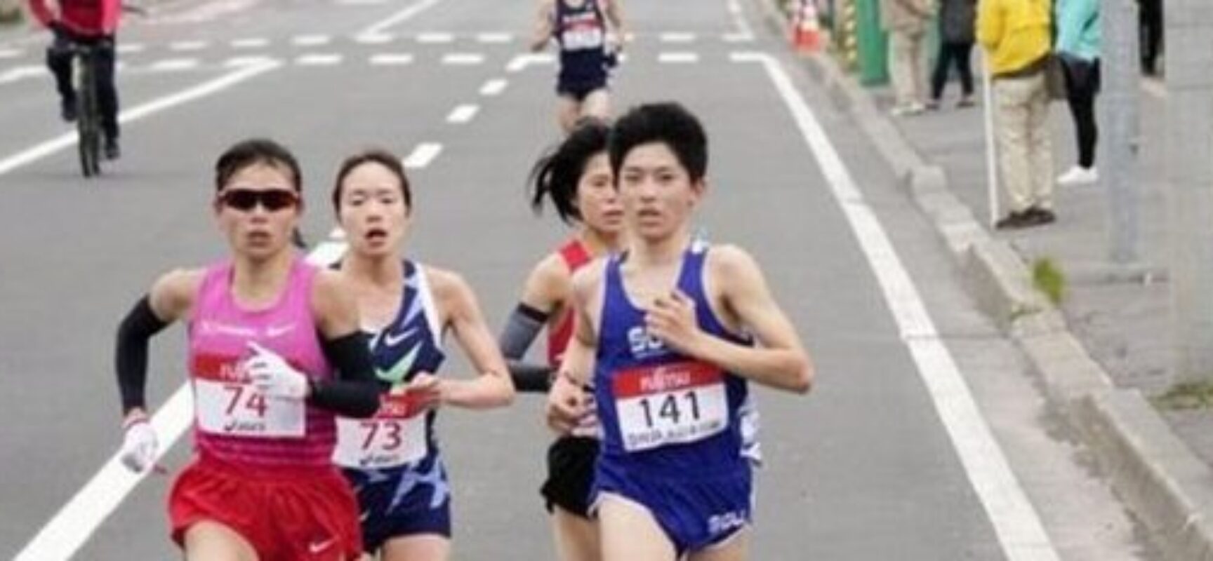 Olímpiadas de Tóquio: Evento-teste da maratona tem torcedores nas ruas