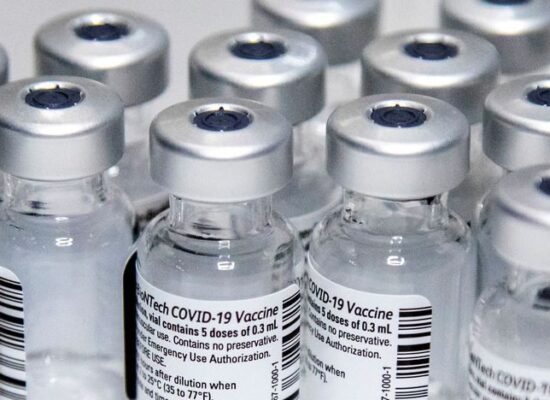 Ilhéus segue com vacinação contra a Covid-19 neste sábado (29); veja locais e horários