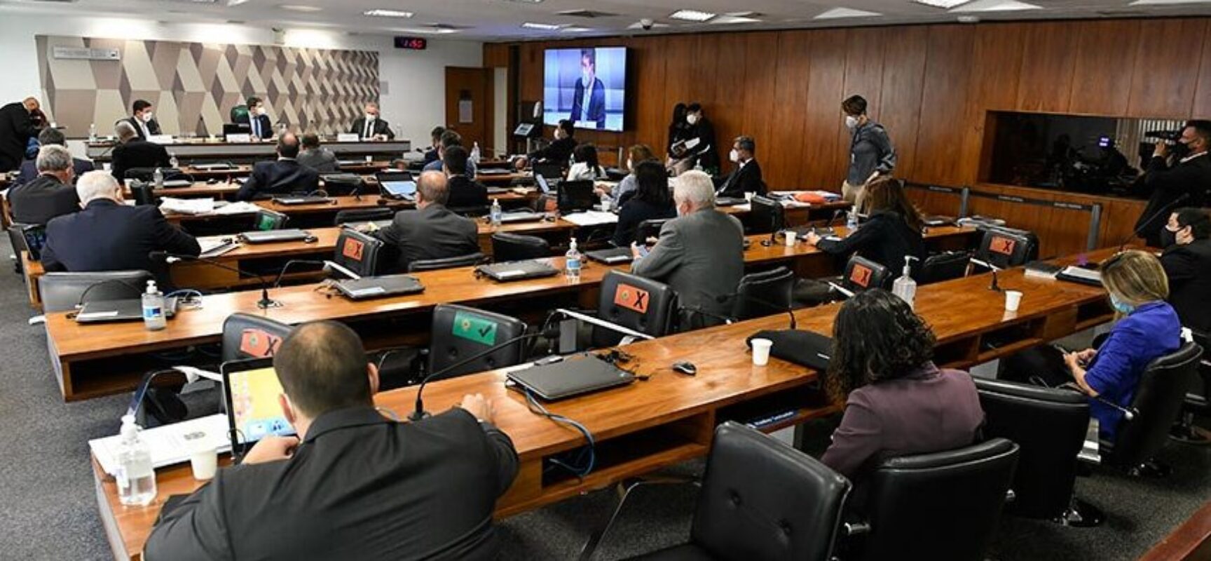 CPI aprova quebra de sigilos para investigar compra da vacina Covaxin