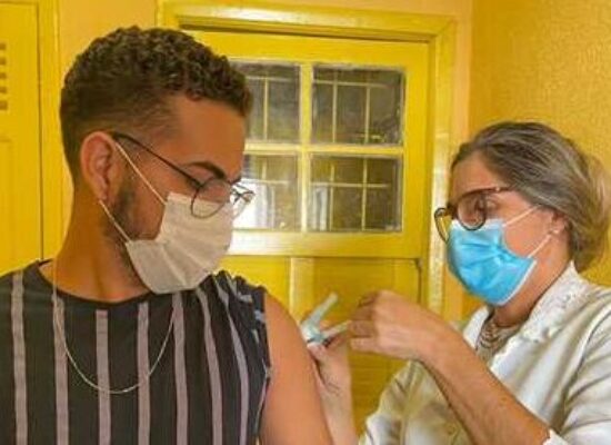 Vacinação em Ilhéus: 72,9 mil doses contra a Covid-19 foram aplicadas no município