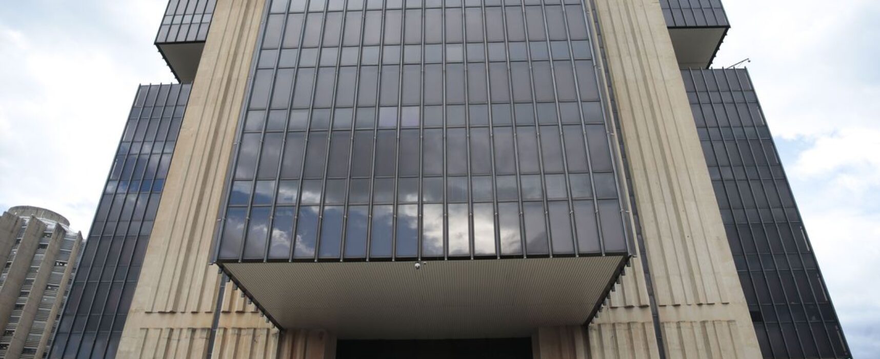 BC projeta “ligeiro superávit” de US$ 3 bilhões para contas externas
