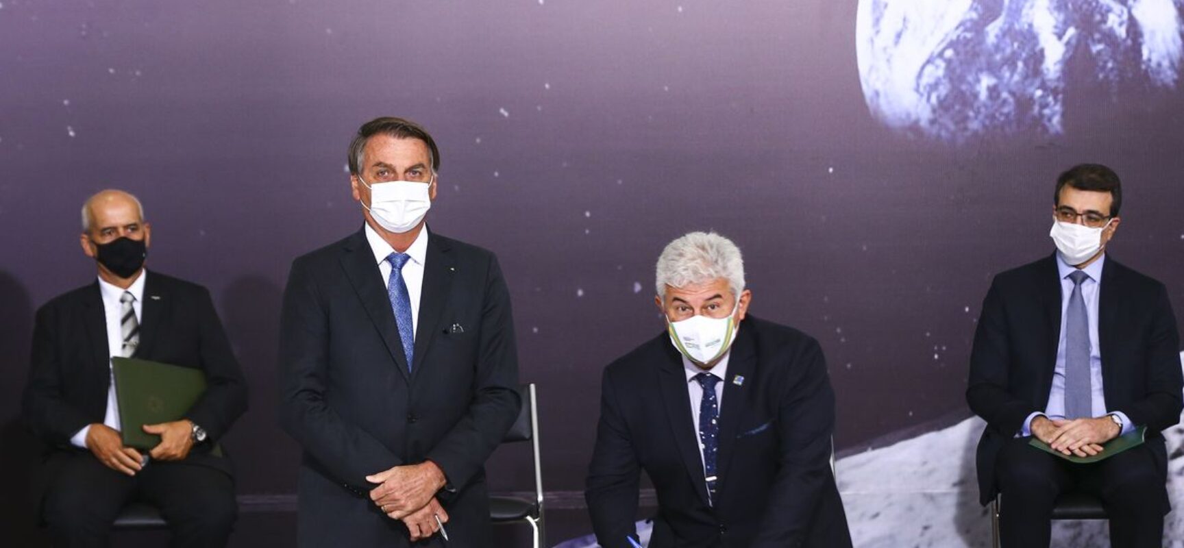 Brasil adere a acordo dos EUA para exploração pacífica do espaço
