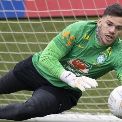 Com Ederson no gol, Brasil encerra preparação para enfrentar Peru