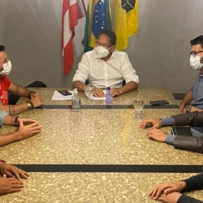 Empresários debatem sobre o fortalecimento do comércio com o prefeito de Itabuna