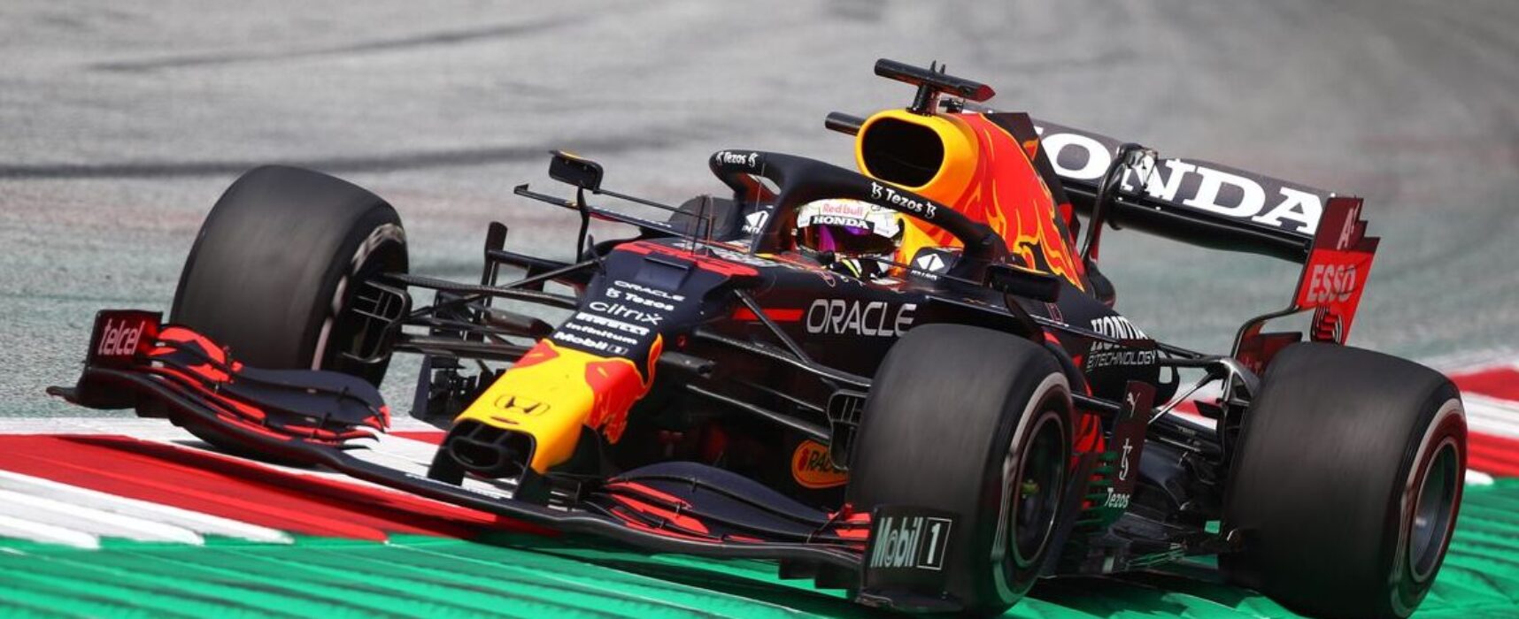 F1: Verstappen lidera treino na Áustria e Bottas assusta com derrapada