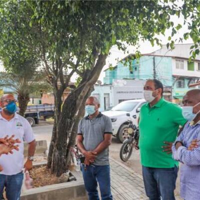 Ilhéus: Prefeito Mário Alexandre realiza vistoria da Praça Santa Rita antes da entrega à população