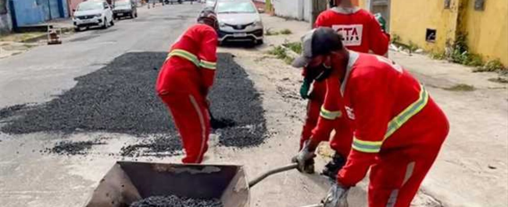 Operação tapa buracos é retomada para melhoria das vias urbanas de Ilhéus