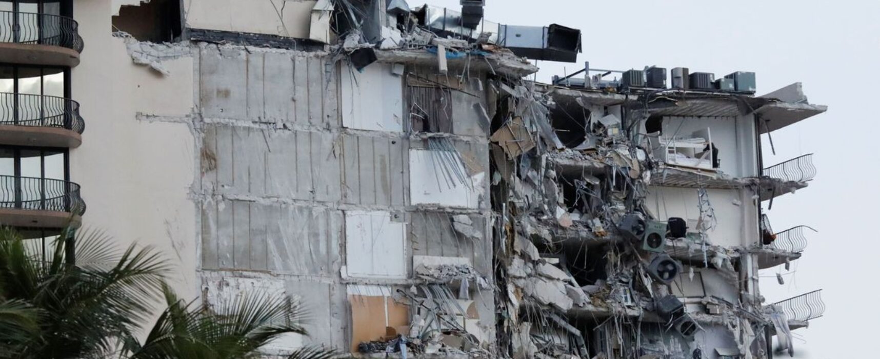 Parte de prédio cai em Miami e deixa pelo menos uma pessoa morta