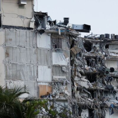Parte de prédio cai em Miami e deixa pelo menos uma pessoa morta