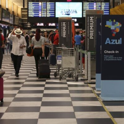 Portaria restringe entrada de estrangeiros no país