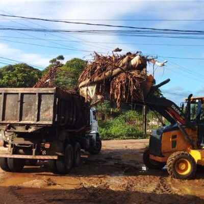 Prefeitura de Ilhéus realiza mutirão de limpeza e recolhe mais de 200 toneladas de lixo