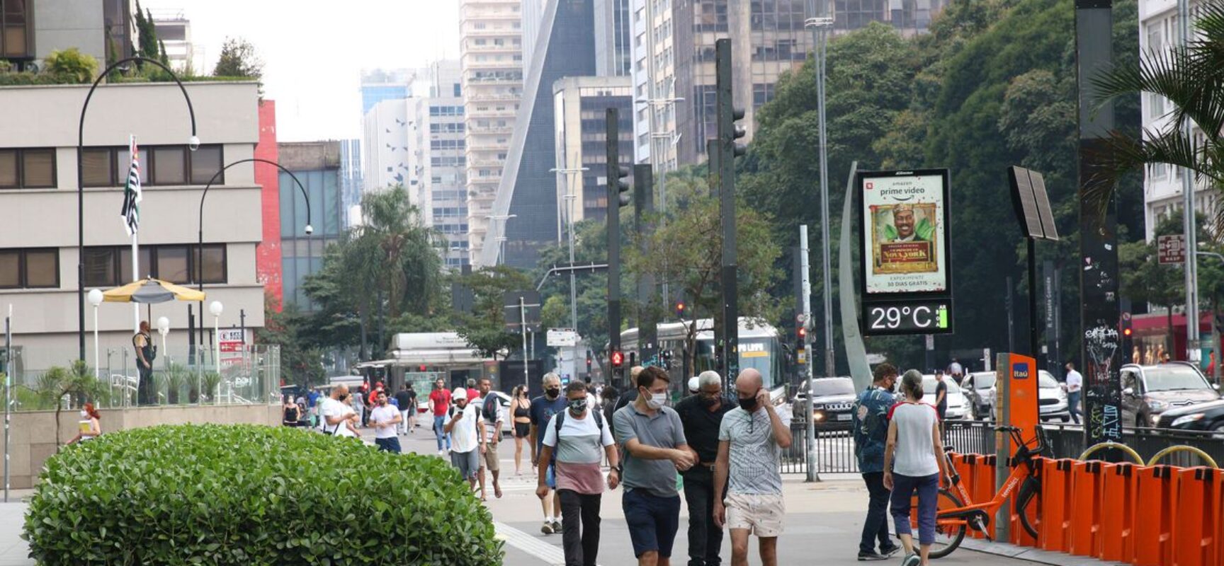 SP anuncia auxílio mensal de R$ 300 a parentes de vítimas da covid-19