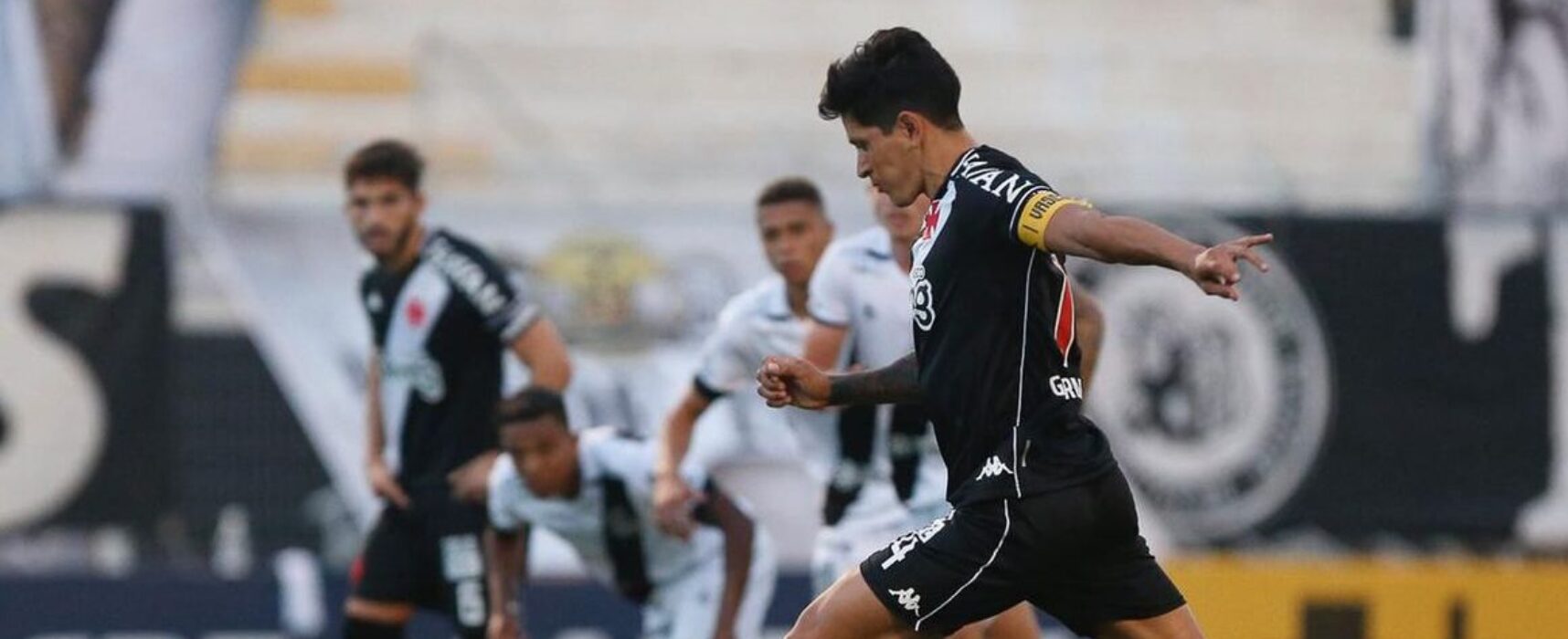 Vasco e Ponte Preta empatam em 1 a 1 pela Série B do Brasileiro