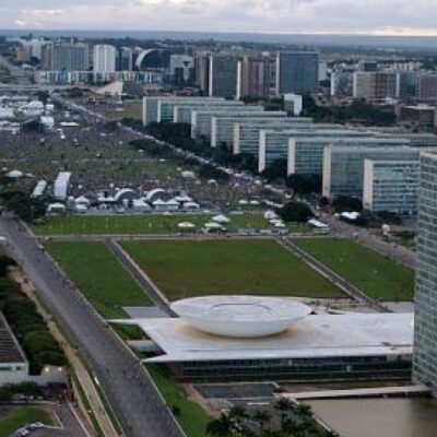 Após alta na arrecadação de impostos, governo desbloqueia R$ 4,5 bi do Orçamento