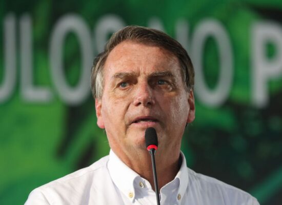Bolsonaro reafirma que vetará fundo eleitoral de 2022