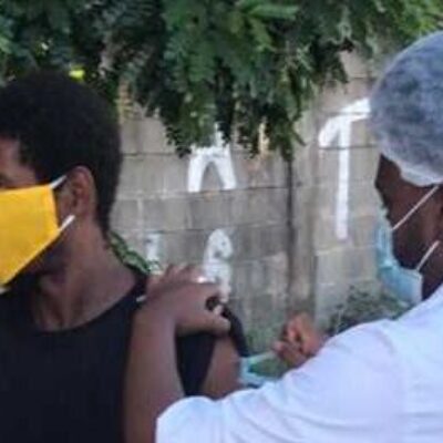 Covid-19: Saúde retoma vacinação na zona rural e para pessoas em situação de rua, nesta sexta-feira