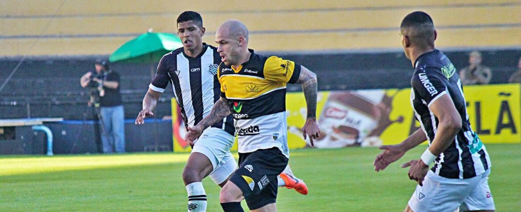 Criciúma derrota Figueirense em clássico e lidera grupo na Série C