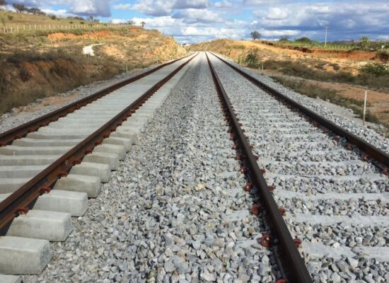 Governo inclui dois trechos de ferrovia no PPI