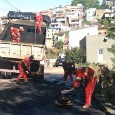 Ilhéus: Prefeitura continua operação Tapa Buracos em vários pontos da cidade
