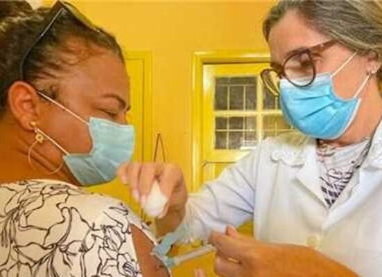 Ilhéus: Saúde divulga salas que ofertam vacina contra a Covid-19 para 37+ a partir desta quinta