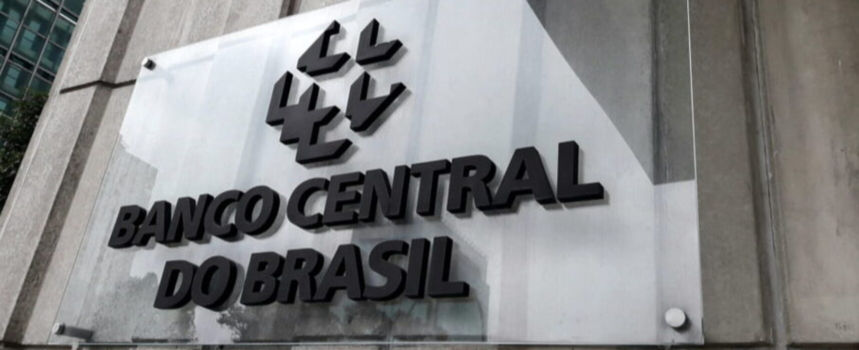 Banco Central: mercado financeiro estima inflação em 10,05% este ano