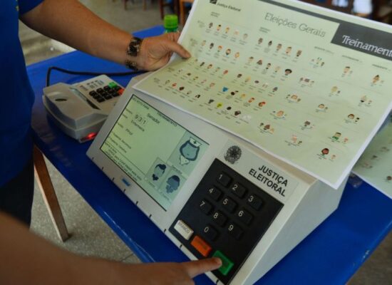 “Não há necessidade de voto impresso no Brasil’, diz especialista