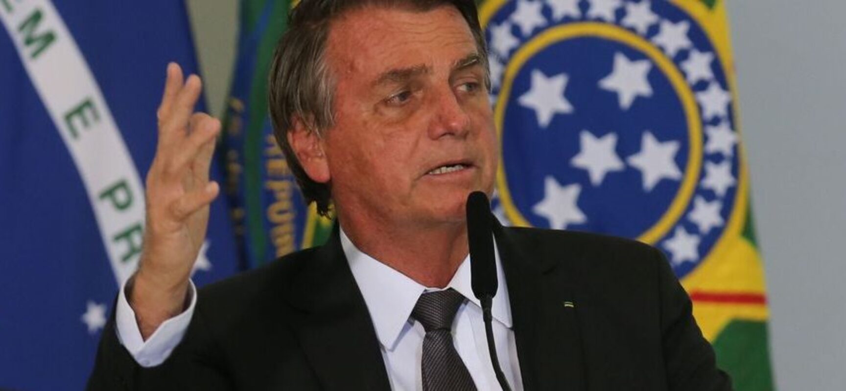 Nas redes sociais, presidente Jair Bolsonaro elogia atletas olímpicos