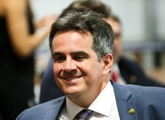 Senador Ciro Nogueira assumirá comando da Casa Civil, diz presidente